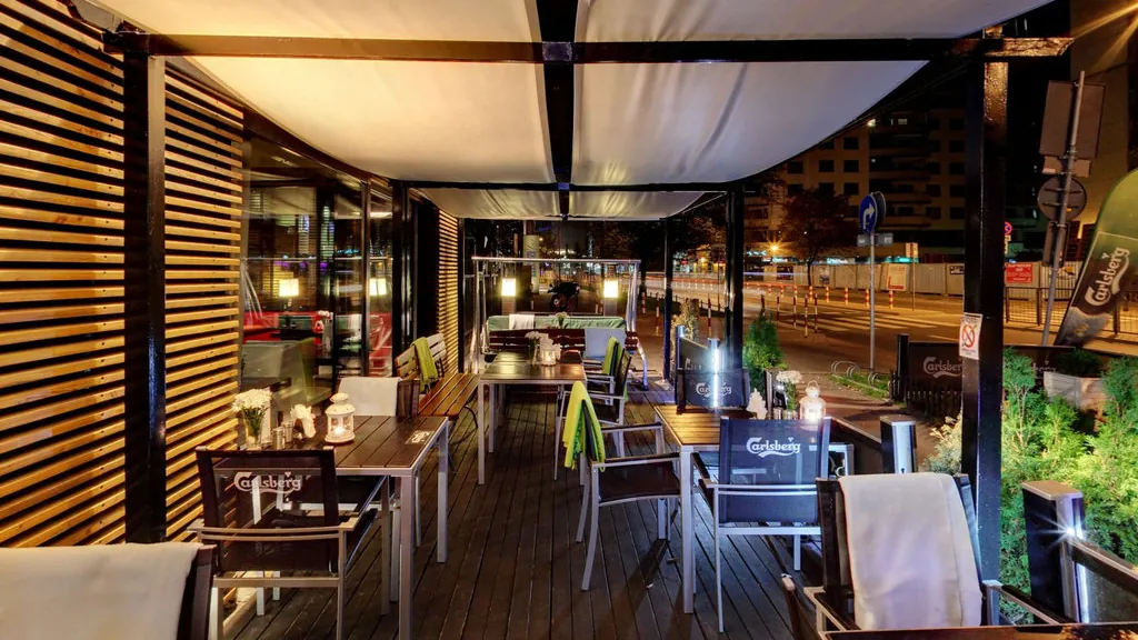 Five bar&restaurant, Warszawa - podgląd