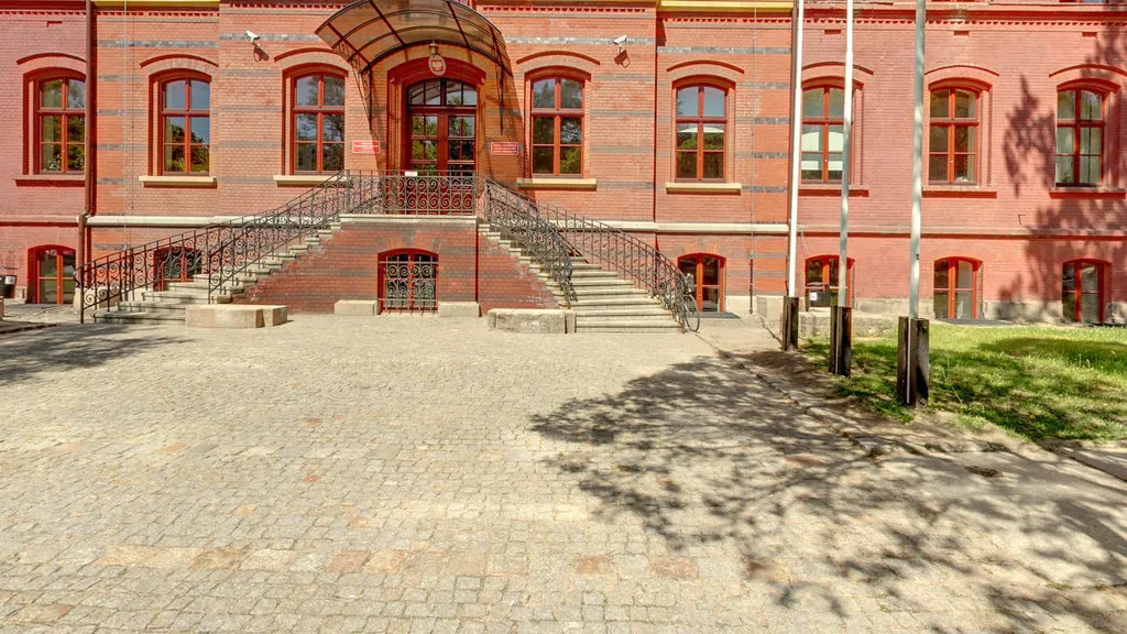 Państwowa Wyższa Szkoła Zawodowa w Głogowie - podgląd