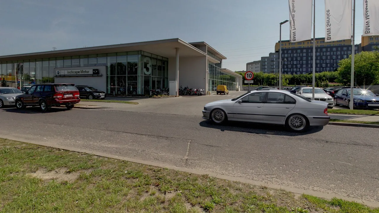 Salon BMW, Warszawa - podgląd