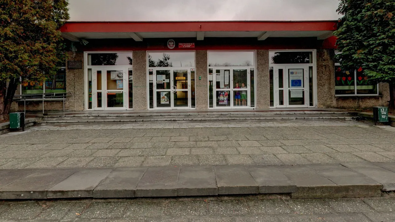 Szkoła Podstawowa nr 15 z Oddziałami Sportowymi, Racibórz - podgląd