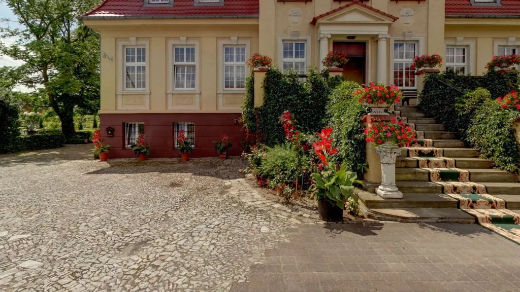 Zespół Pałacowo-Parkowy Bądzów - podgląd